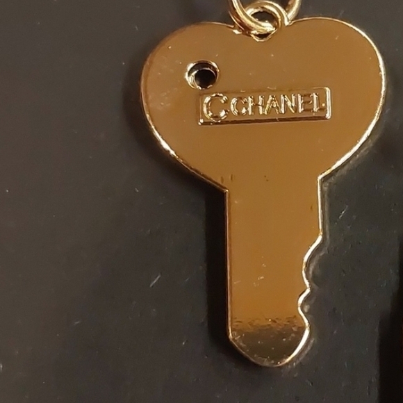 Pink Heart Key Charm - Picture 2 of 2